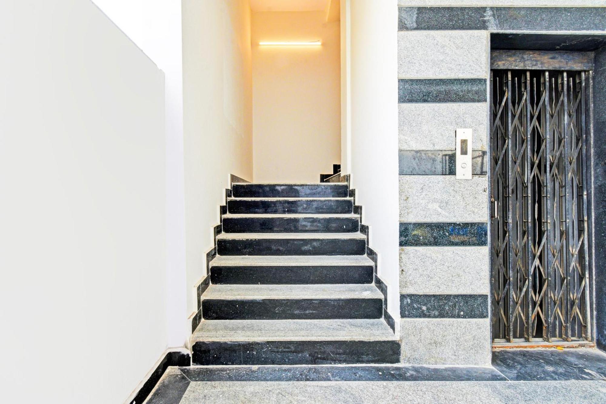 Hotel O Malani Inn Haidarábád Kültér fotó