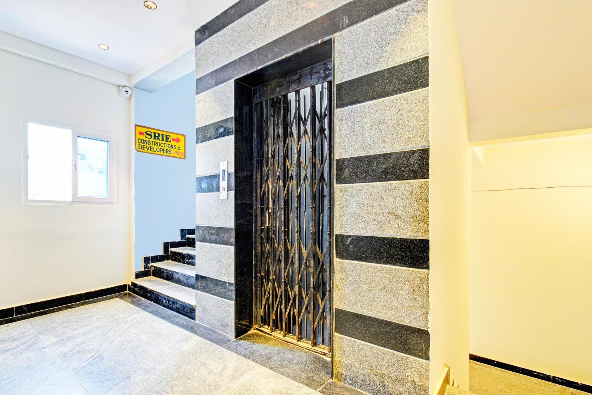 Hotel O Malani Inn Haidarábád Kültér fotó